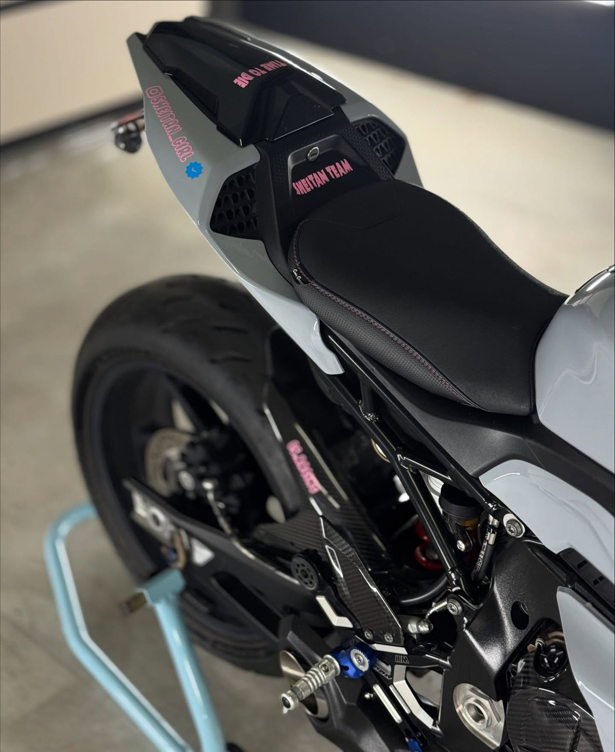 Amotopart 2019-2022 BMW M1000RR S1000RR Grå Pink Fairing Kit