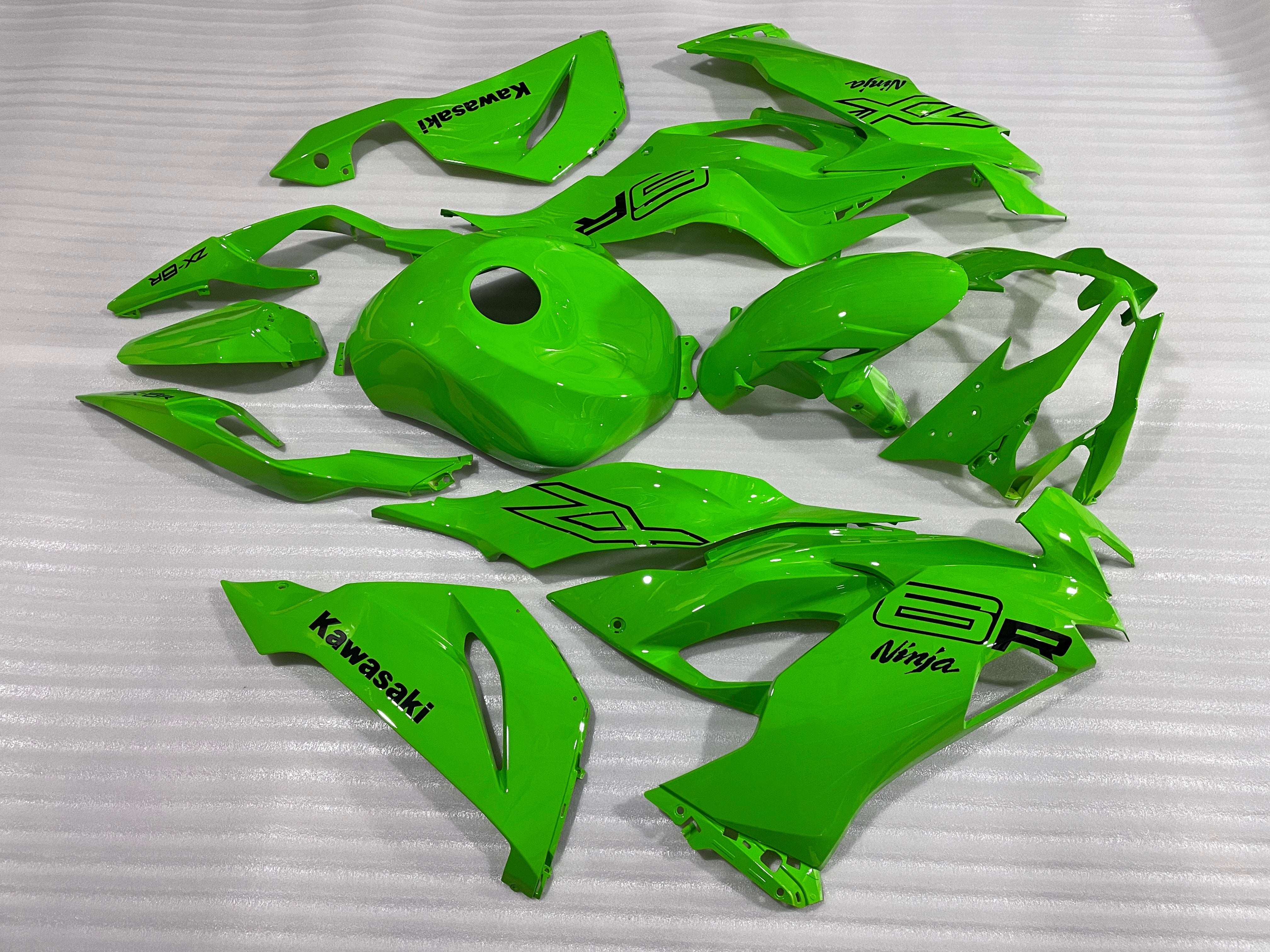 Amotopart 2019-2023 Kawasaki ZX6R Full Green Fairing Kit