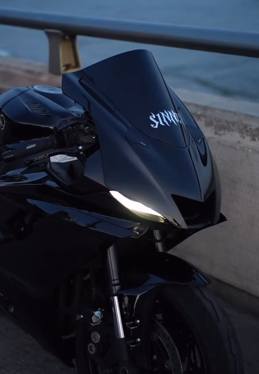 Amotopart Yamaha YZF-R6 2017-2023 Glossy Black Fairing Kit