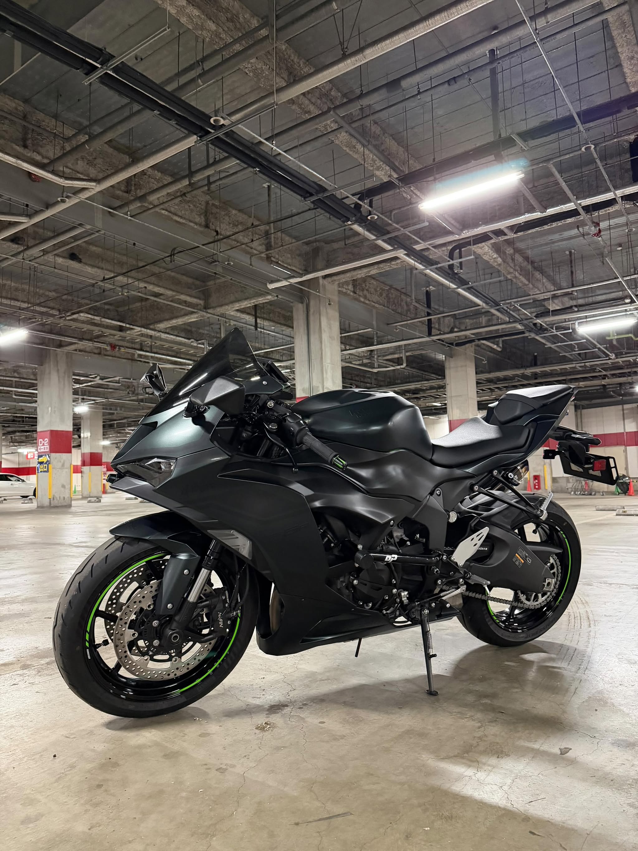Amotopart 2024-2026 Kawasaki ZX-6R Dark Green With Black Lines Fairing
