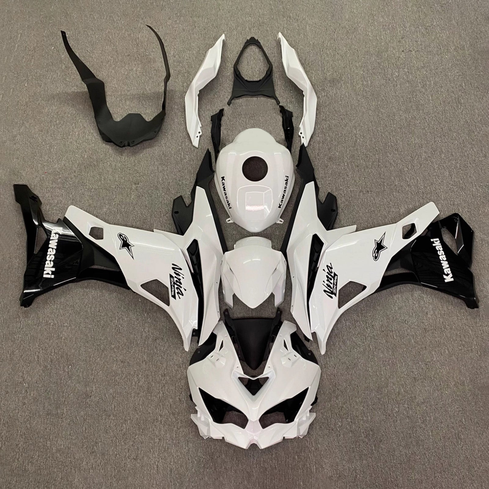 Amotopart 2019-2022 Kawasaki Ninja ZX-25R 2023-2025 Kawasaki Ninja ZX-4R/ZX-4RR White and Black Fairing Kit