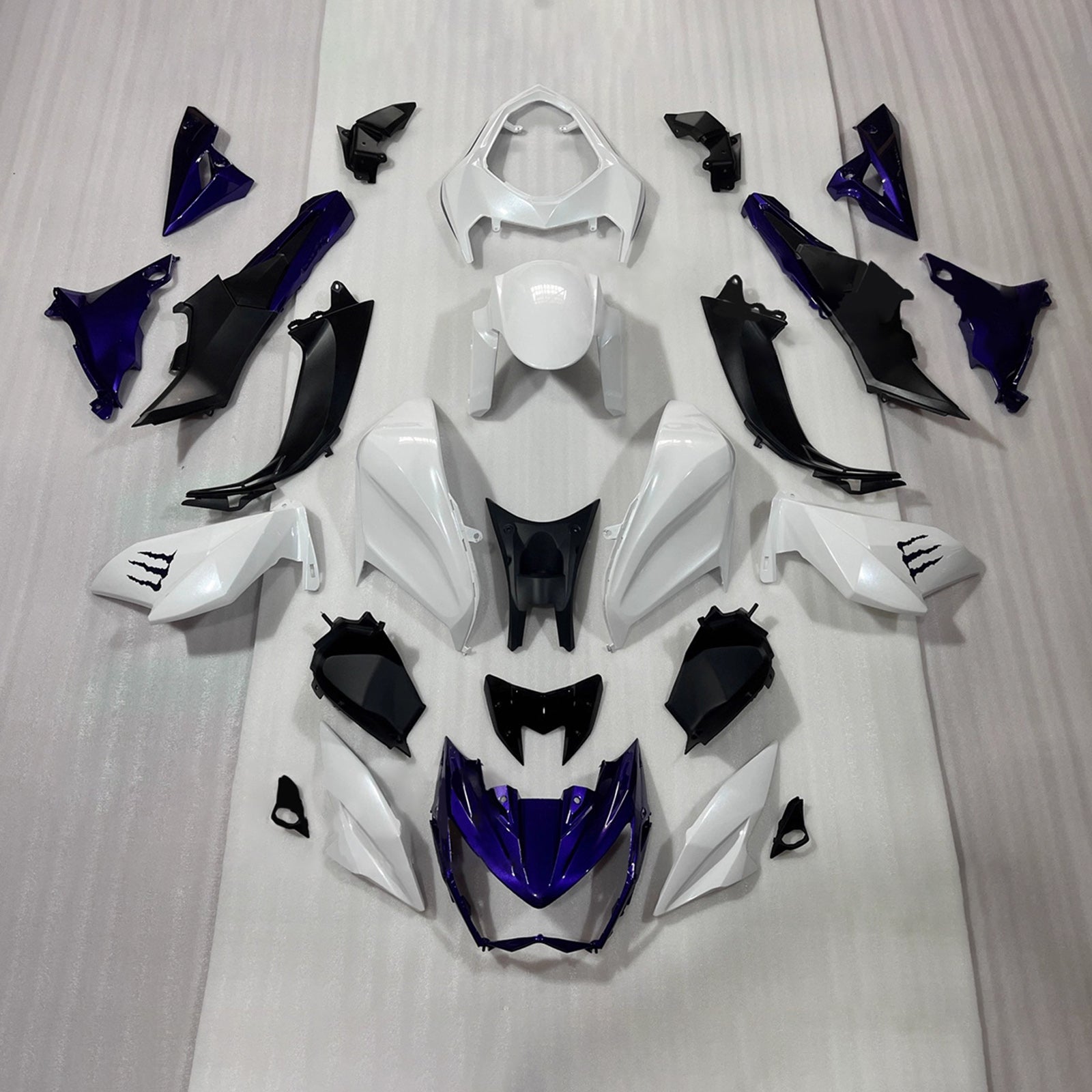 Amotopart 2013-2018 Kawasaki Z800 White Black Blue Fairing Kit