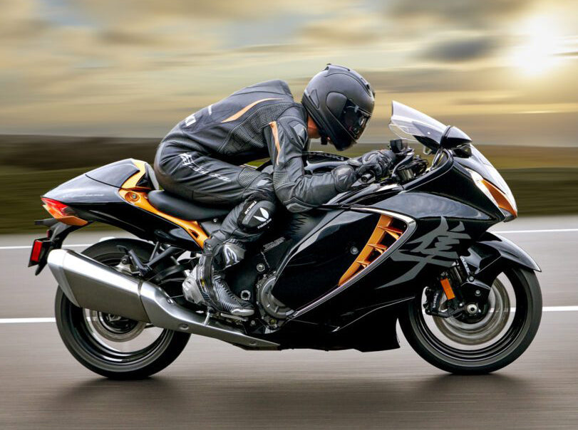 Amotopart 2021–2023 Suzuki Hayabusa GSX1300R Schwarz mit orangefarbenem Verkleidungsset