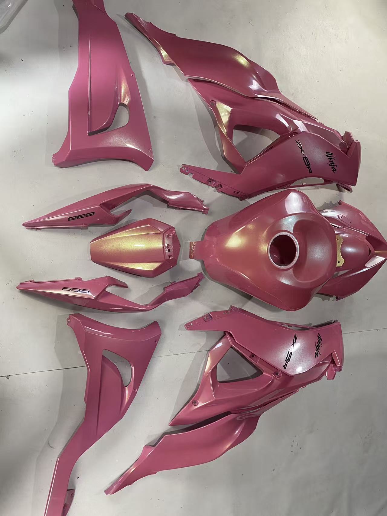 Amotopart 2024-2026 Kawasaki ZX-6R Pink Chameleon Fairing Kit