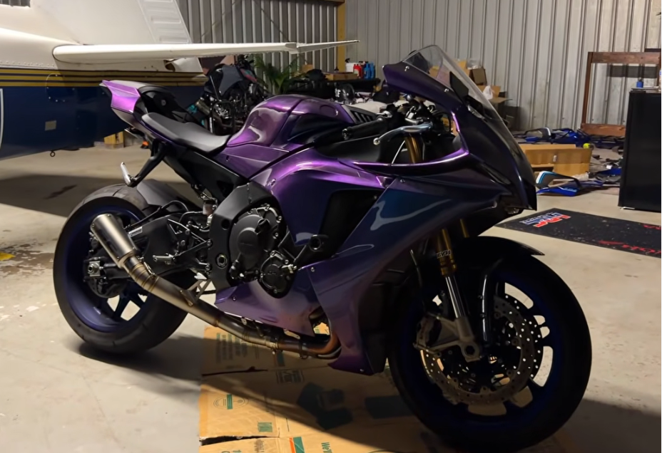Amotopart 2020-2025 Yamaha YZF R1 Gradient Blue Purple Fairing Kit