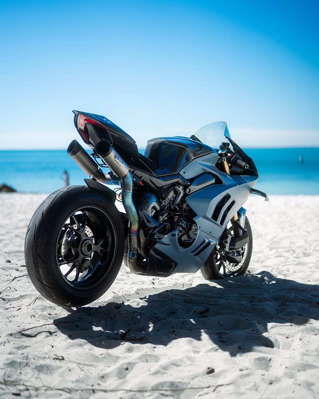 Amotopart Ducati 22-24 Panigale V4 V4S Grey Blue Carbonverkleidungskit