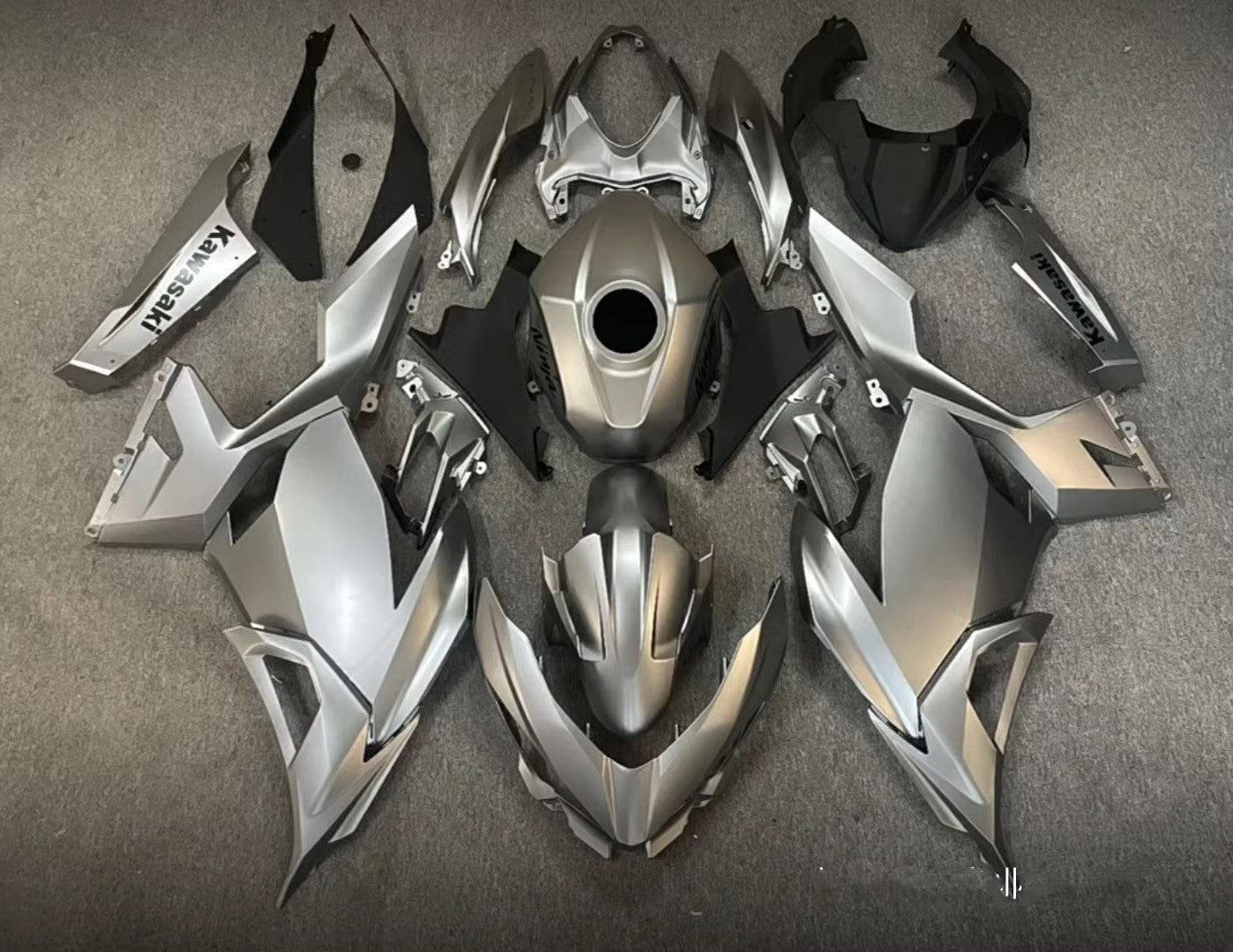 Amotopart Kawasaki EX400/Ninja400 2018-2023 Silver&Grey Fairing Kit