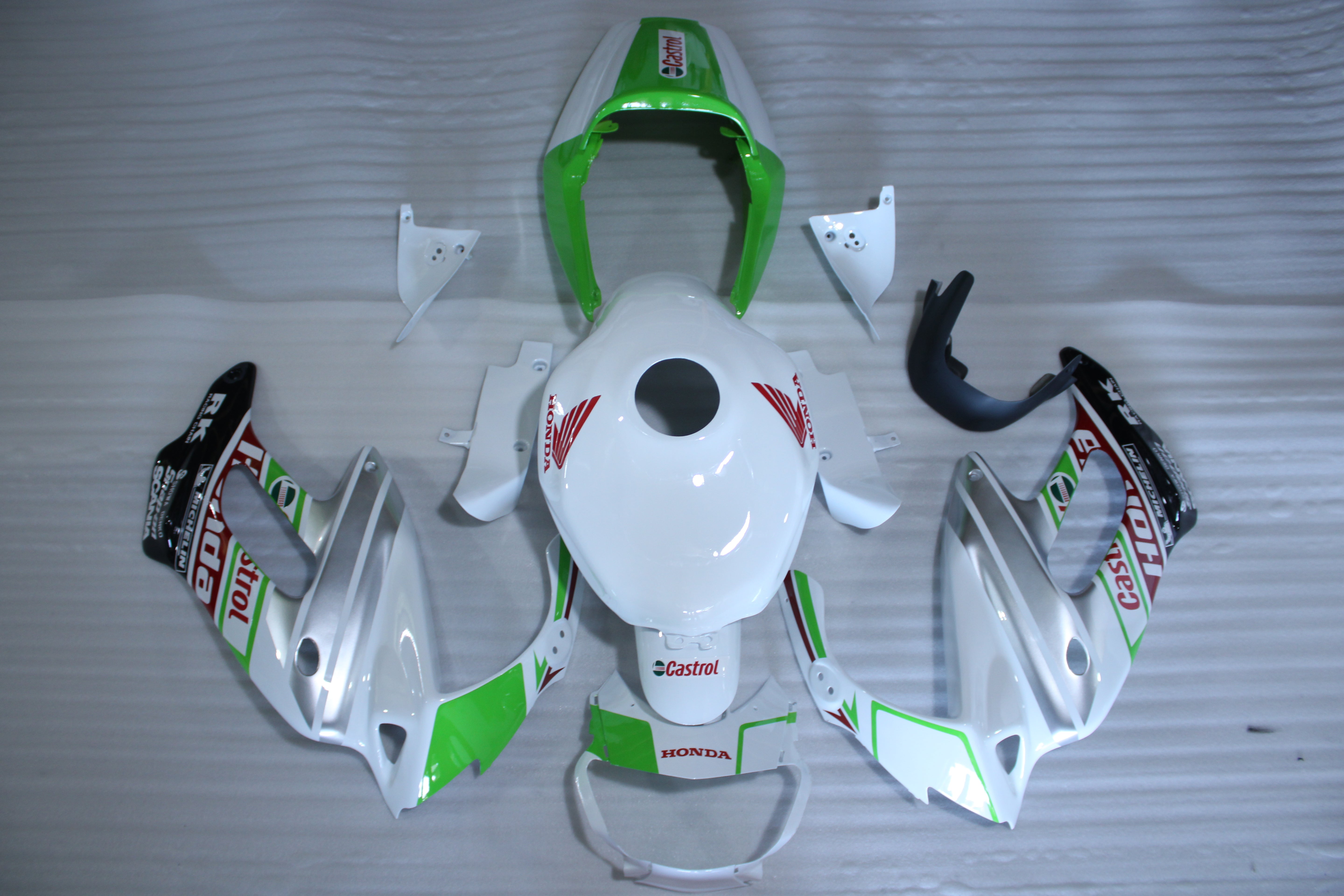 Amotopart 1997-2005 VTR1000F Honda White&Green Fairing Kit