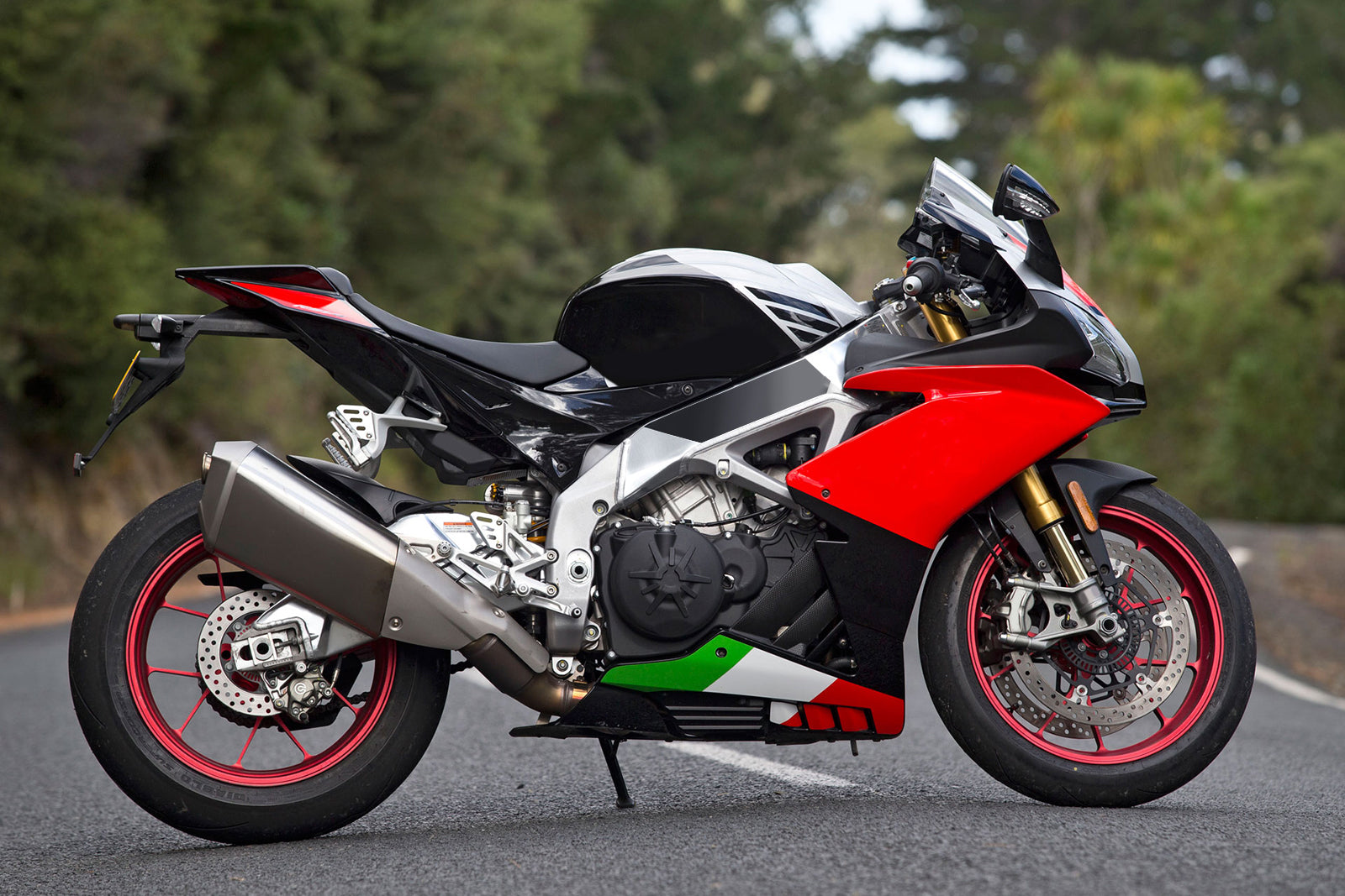Amotopart Aprilia 2016-2020 RSV4 1000 Red&Green Style2 Fairing Kit