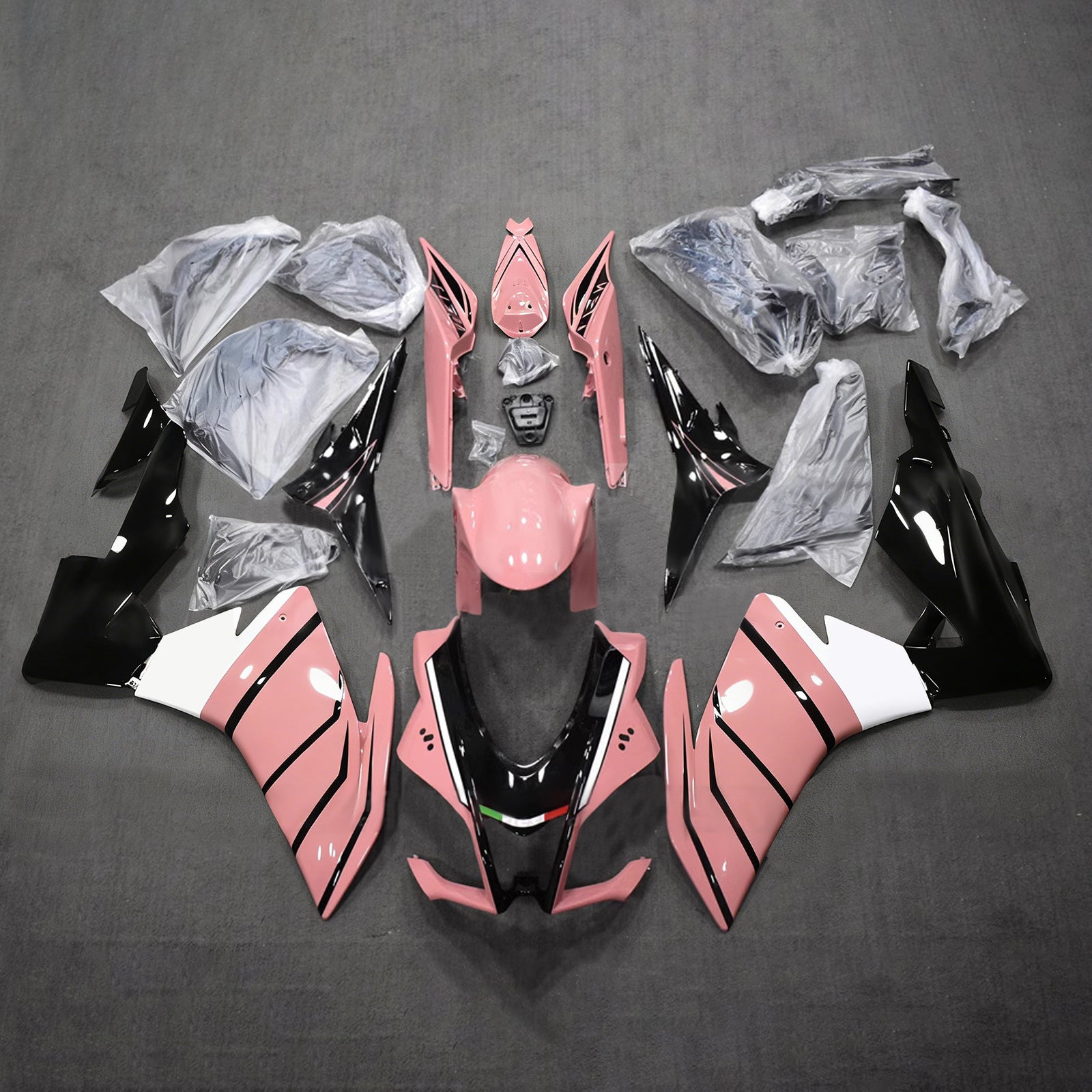 Zestaw owiewek Amotopart 2016-2020 Aprilia RSV4 1000 czarno-różowy