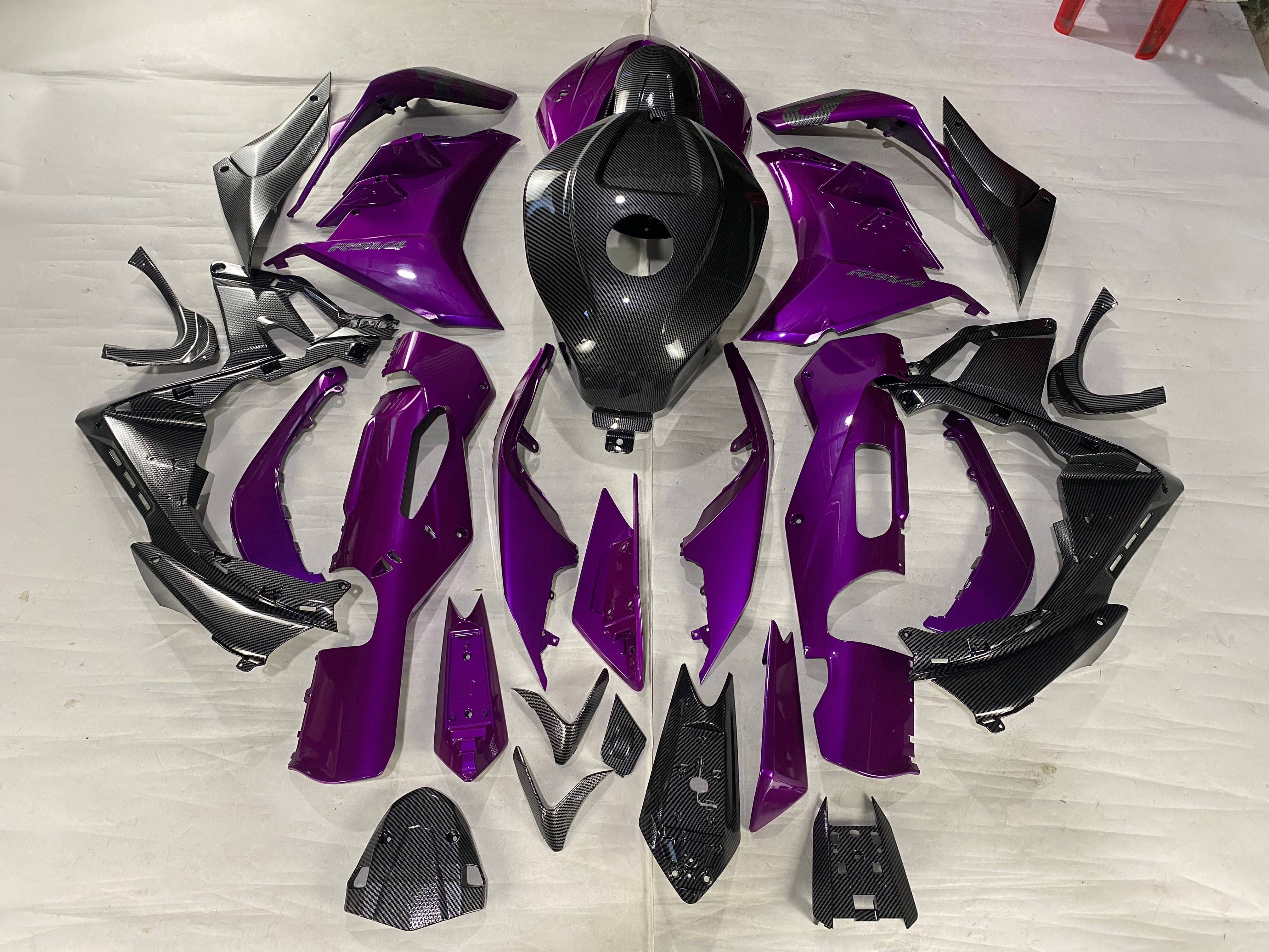 Amotopart 2022-2024 Aprilia RSV4 1100 Purple Carbon Fiber Pattern Fairing Kit