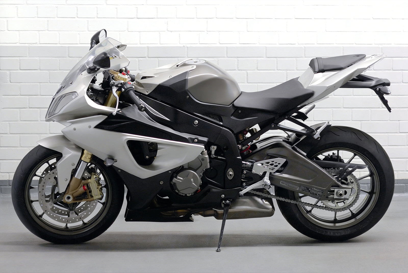 Amotopart 2009-2014 BMW S1000RR Sliver Black Fairing Kit