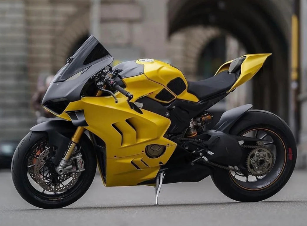 Amotopart Ducati 22-24 Panigale V4 V4S Black Yellow Fairing Kit