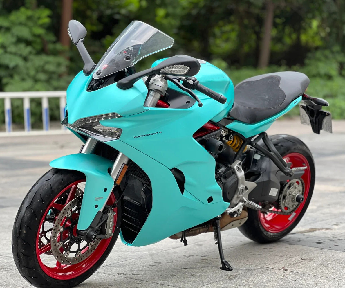 Amotopart 2017-2022 Ducati Supersport 939/939S Schwarz Hellblaues Verkleidungsset