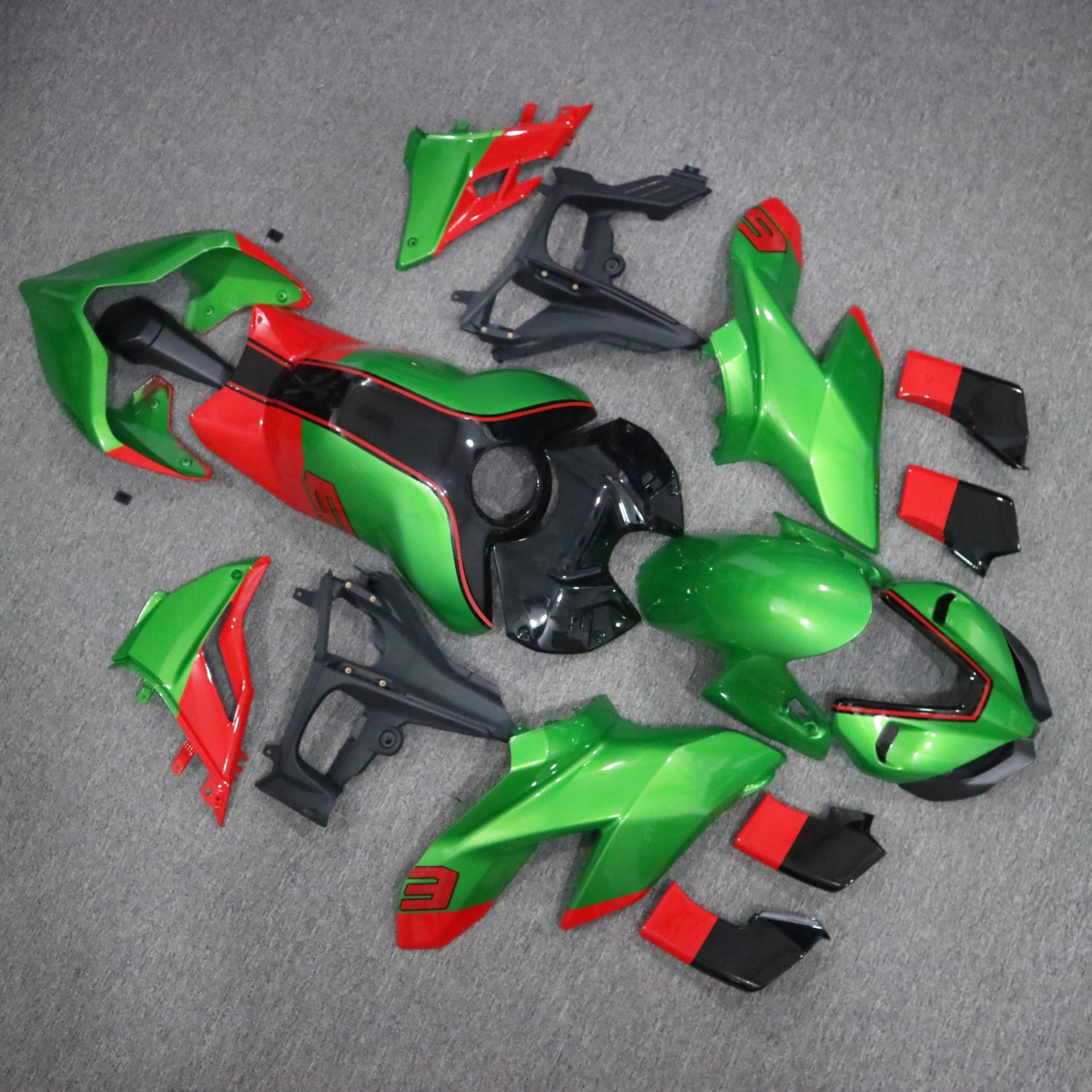 Amotopart 2020-2022 Ducati Street Fighter V4 Green Red Fairing Kit