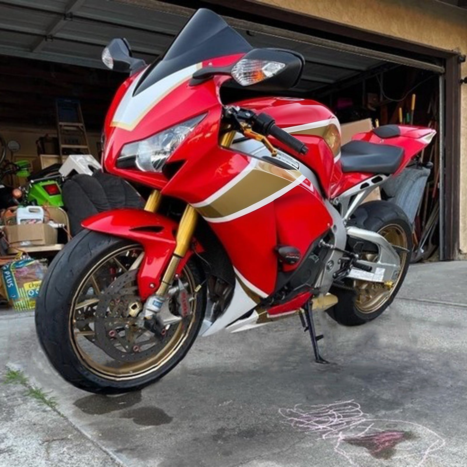 Amotopart 2012-2016 Honda CBR1000RR Red & Gold Fairing Kit