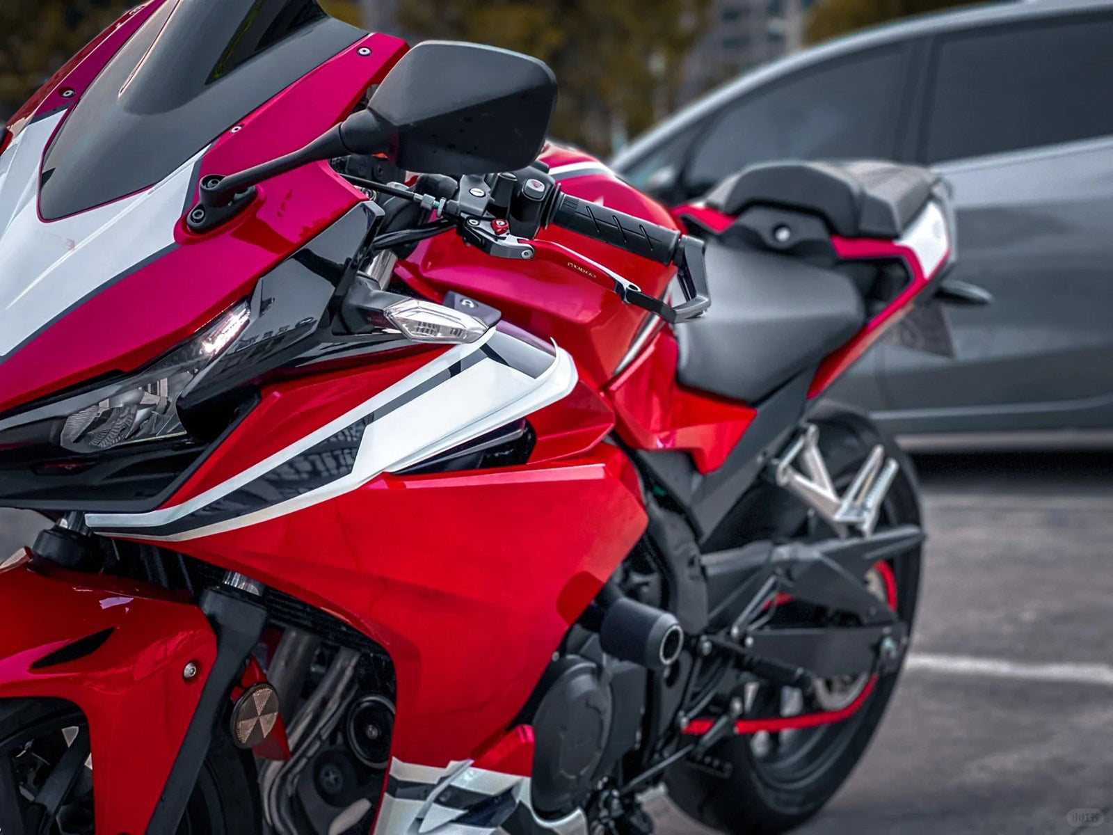 Amotopart 2022 CBR400R Honda Red & White Fair Kit
