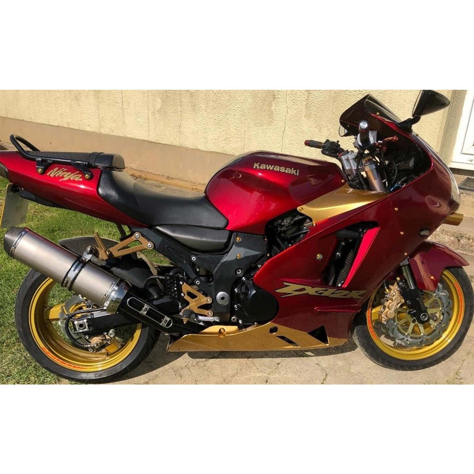 Amotopart Kawasaki 2000-2001 ZX12R Red Golden Fairing Kit