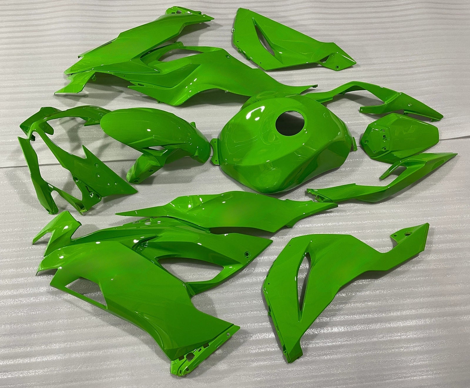 Amotopart 2019-2023 Kawasaki ZX6R Kit de carenado blanco azul