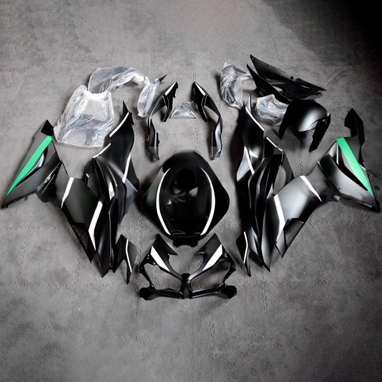 Amotopart 2019-2023 Kawasaki ZX6R Black White Green Fairing Kit