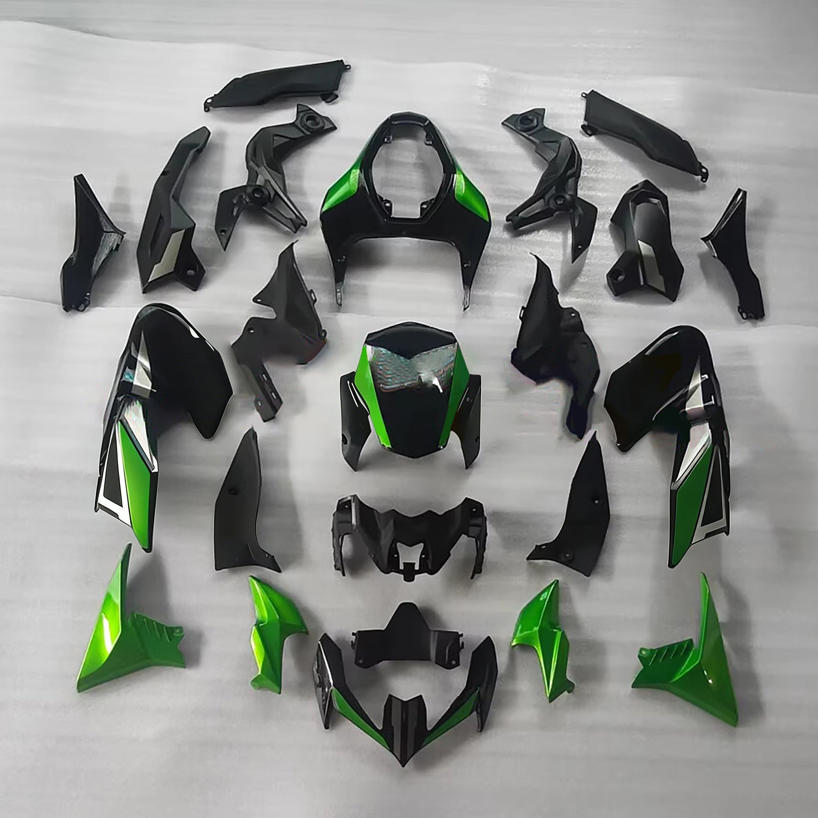 Amotopart 2020–2024 Kawasaki Z900 Schwarz Grün Verkleidungsset