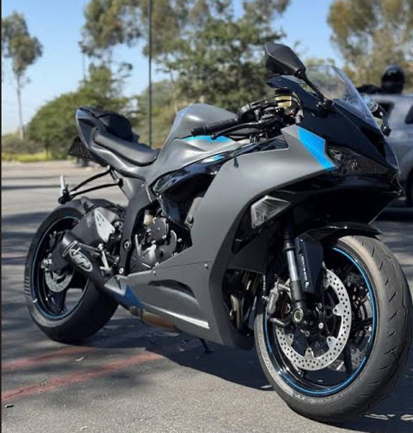 Amotopart 2024-2026 Kawasaki ZX-6R Black Fairing Kit