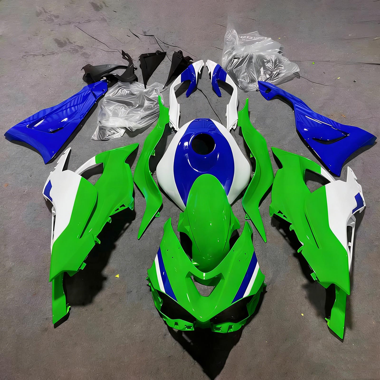 Amotopart 2024-2026 Kawasaki ZX-6R Green Blue White Fairing Kit