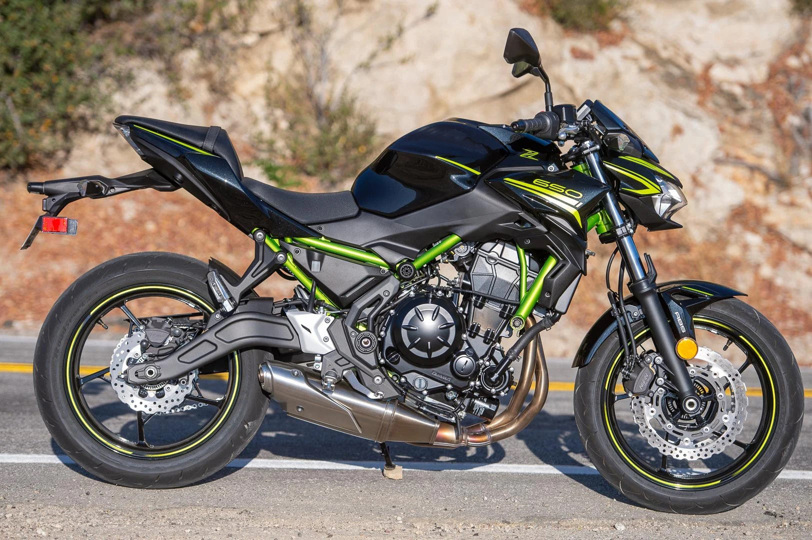 Kit carena nera Amotopart 2020-2025 Kawasaki Z650