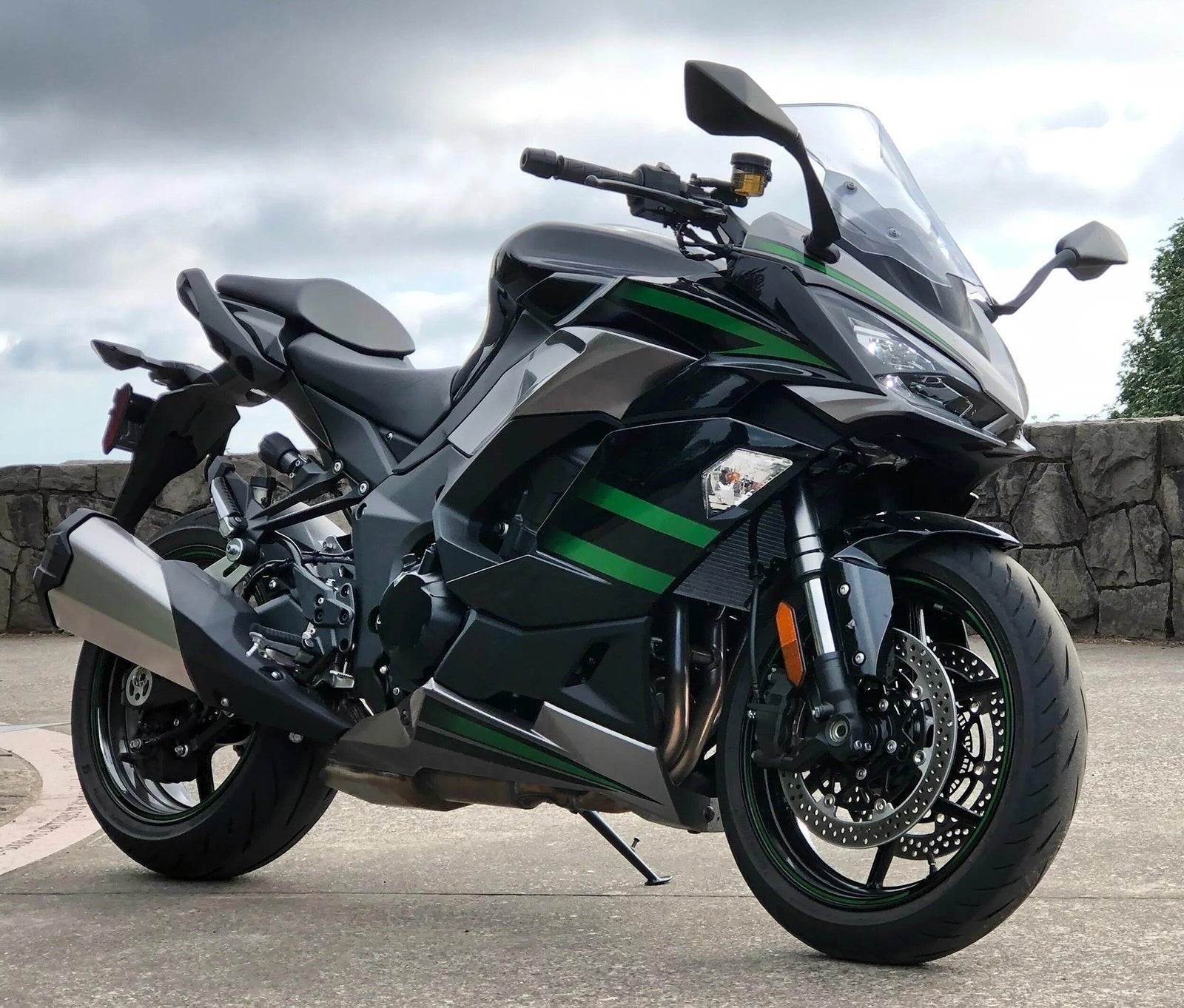 Amotopart 2020-2025 Kawasaki Z1000SX Ninja 1000SX/1100SX Black Green Line Fairing Kit