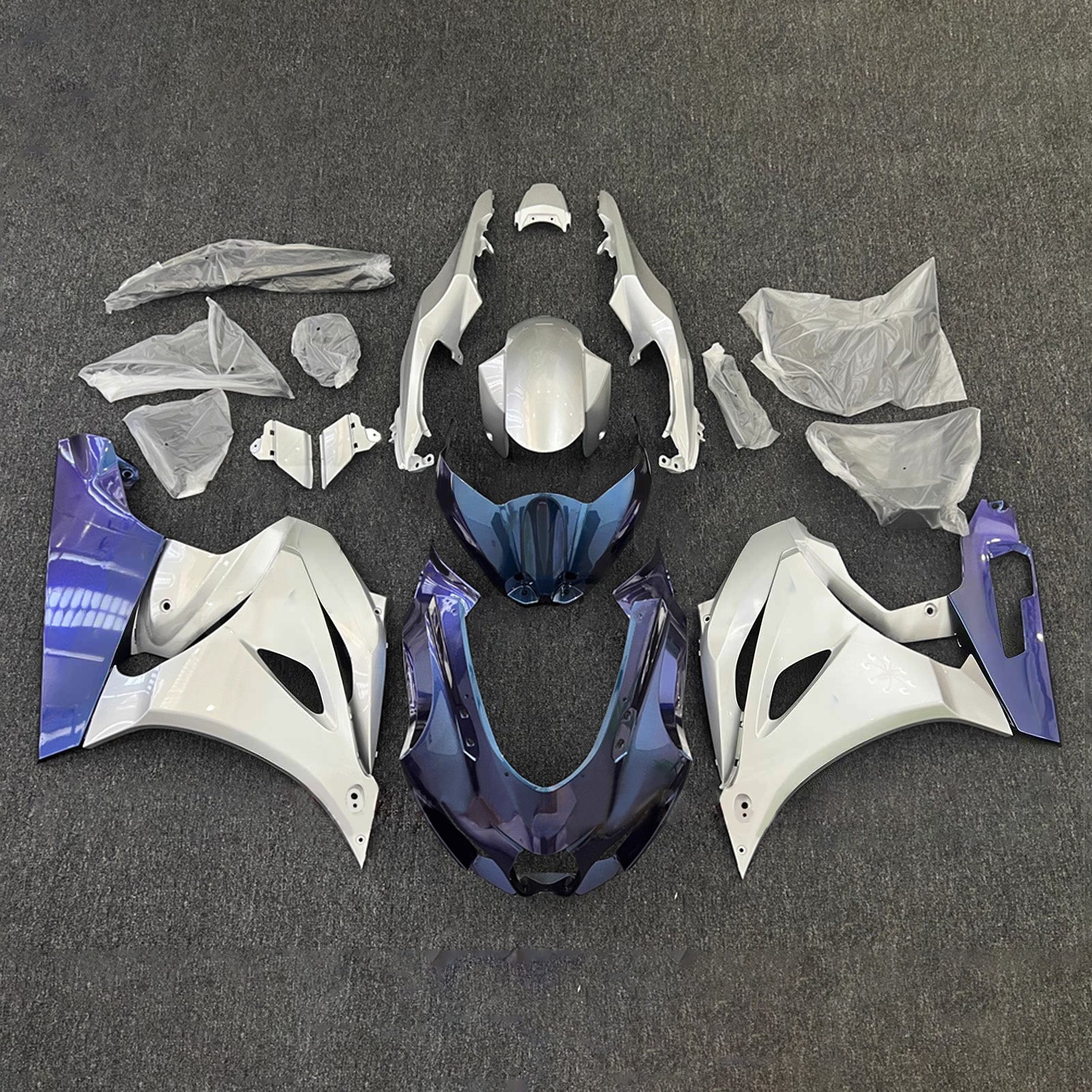 Amotopart 2017-2025 Suzuki GSXR1000 Blue Silver Fairing Kit