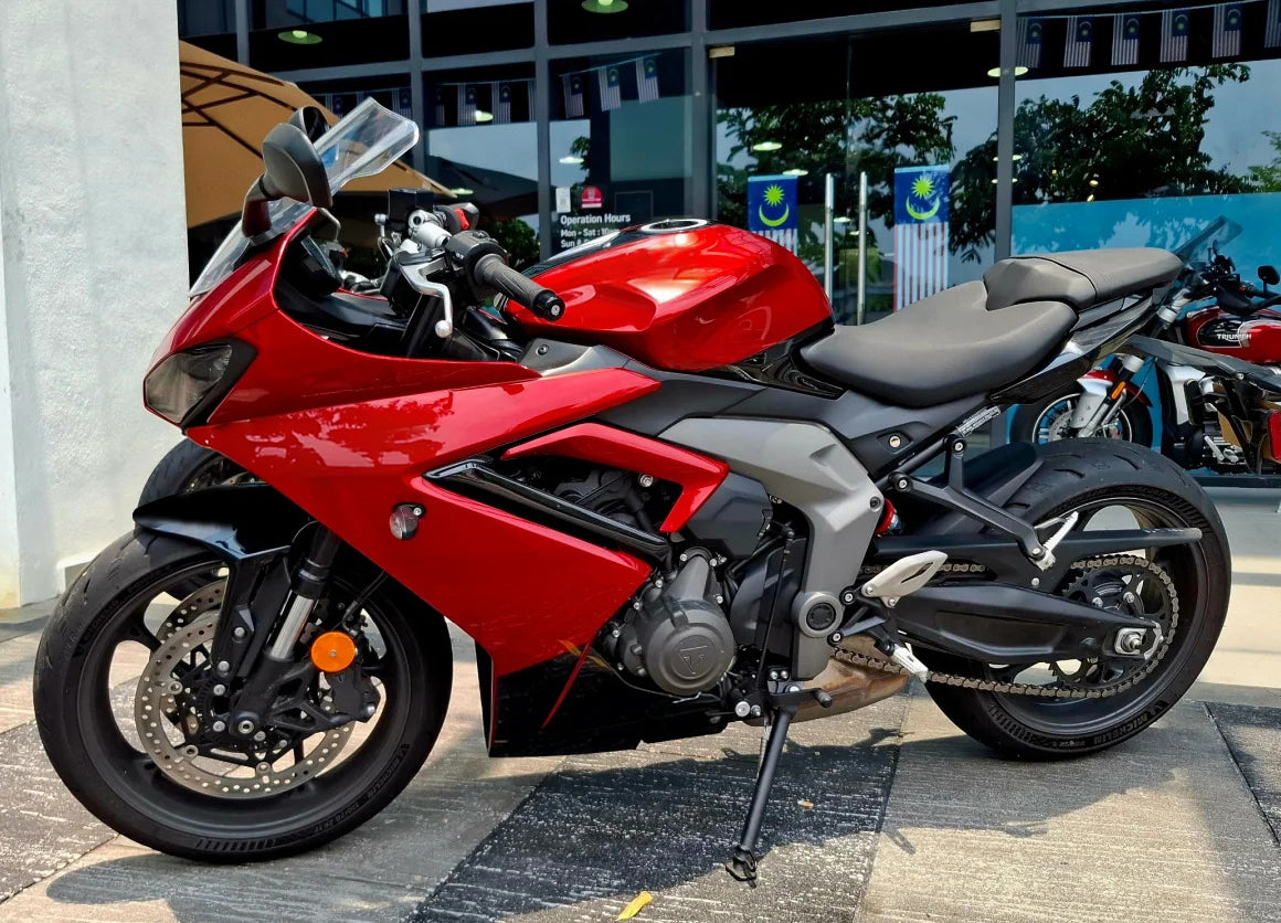Amotopart 2024-2025 Triumph Daytona 660 Kit de carenado rojo negro brillante