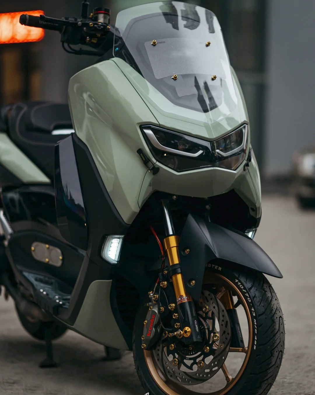 Amotopart 2020–2024 Yamaha NMAX 125/155/250 grau-schwarzes Verkleidungsset