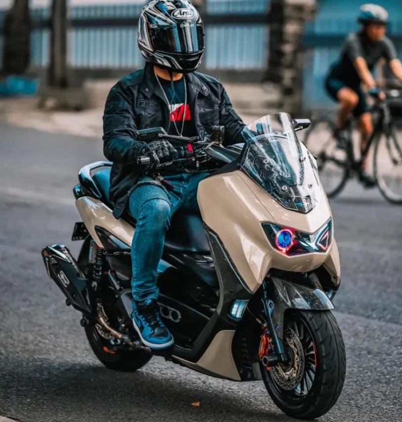 Amotopart 2020–2024 Yamaha NMAX 125/155/250 Kohlefaser-Tan-Verkleidungsset