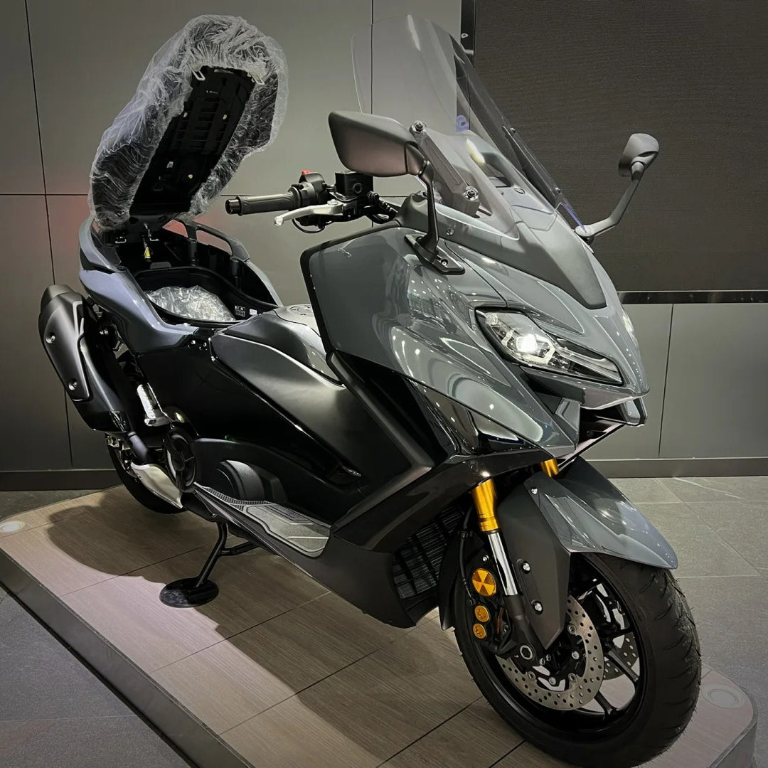 Amotopart 2022–2024 Yamaha TMAX560 Schwarz-Graues Verkleidungsset