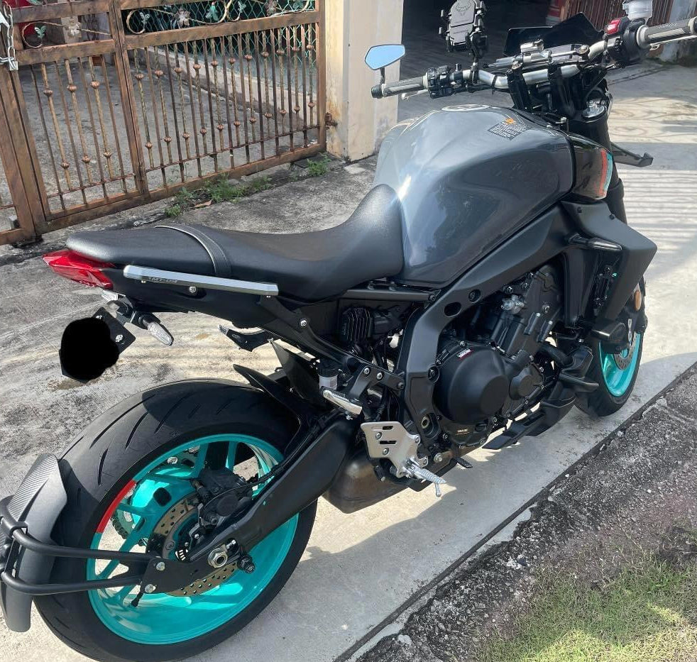 Amotopart 2021-2024 Yamaha MT-09 Dark Grey Black Fairing Kit