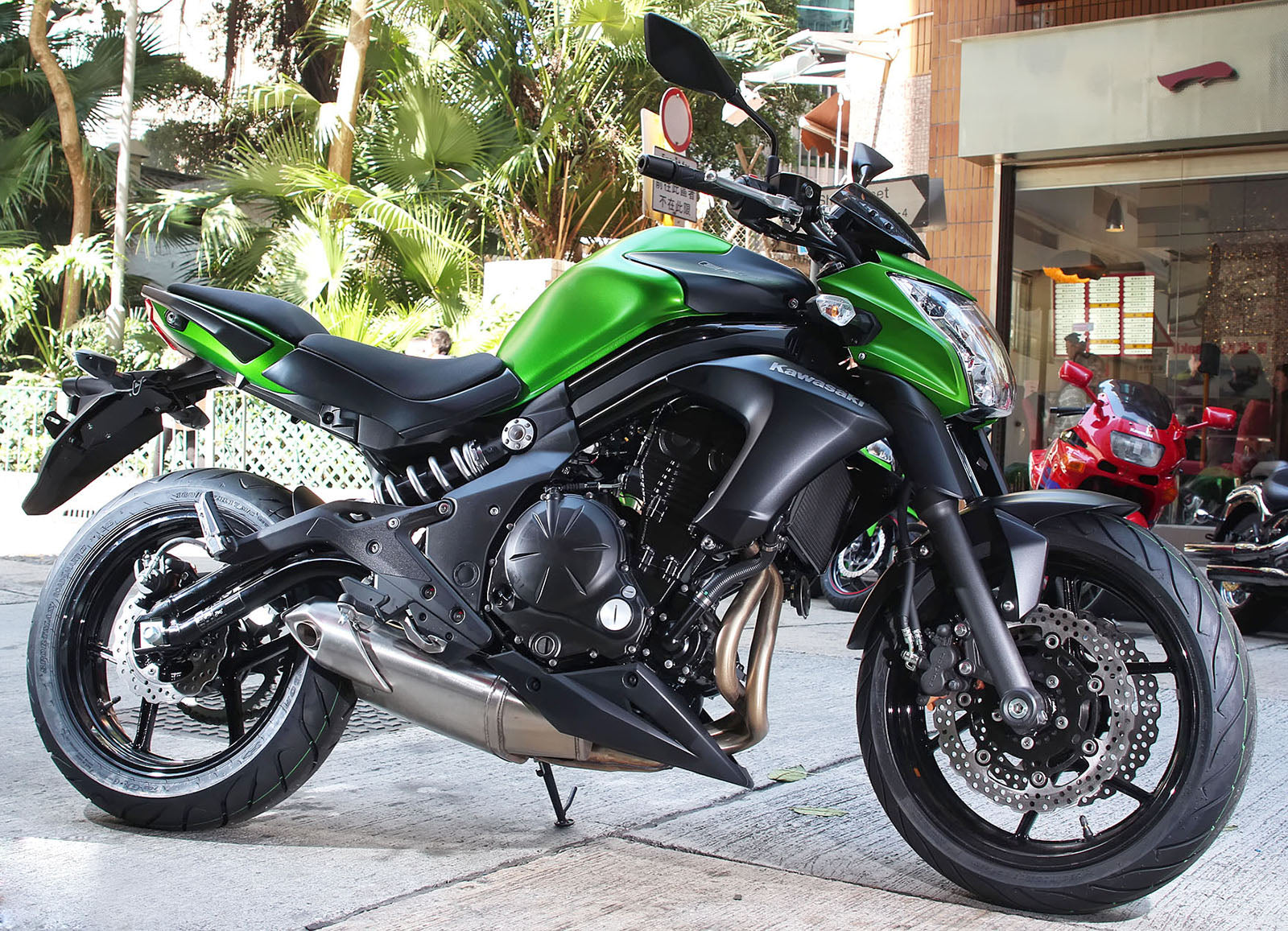 Amotopart 2012-2016 Kawasaki ER-6N Kit de carenado negro verde