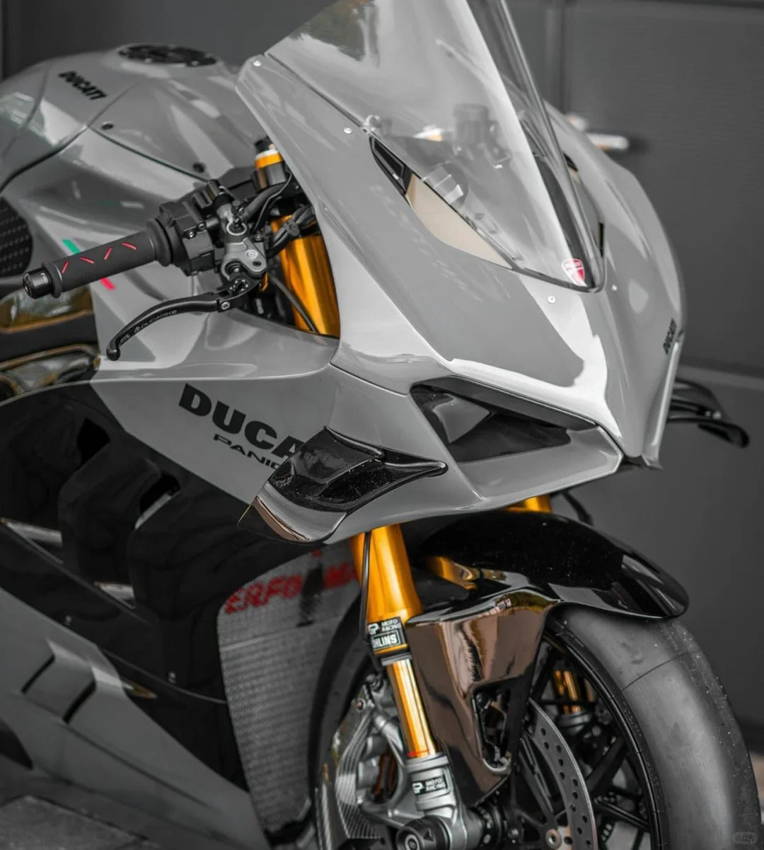 Amotopart Ducati 22-24 Panigale V4 V4S & 23-24 Panigale V4SP V4R Black Light Grey Fairing Kit