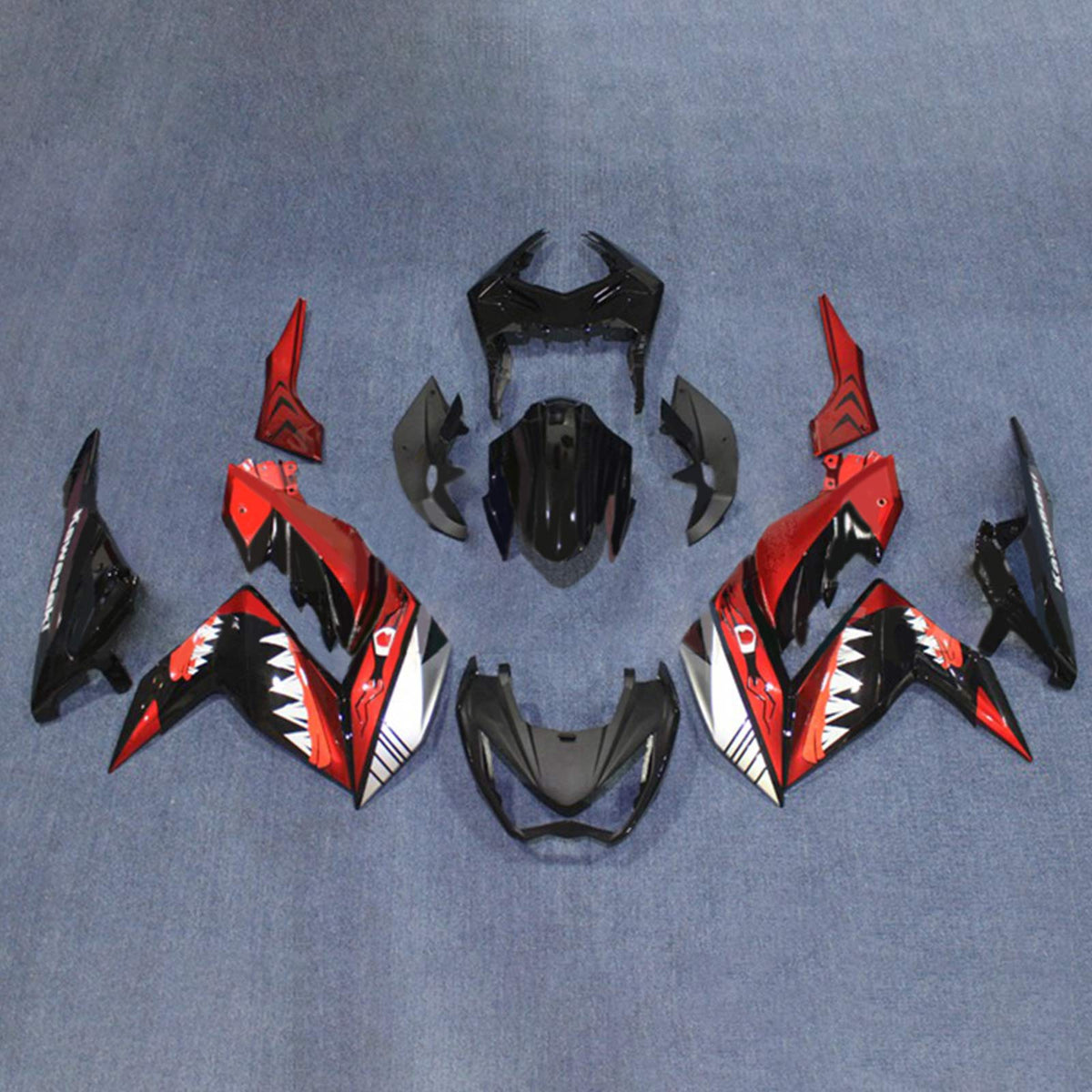 Amotopart 2015-2016 Z250 Z300 Kawasaki Red&Black Shark Teeth Fairing Kit