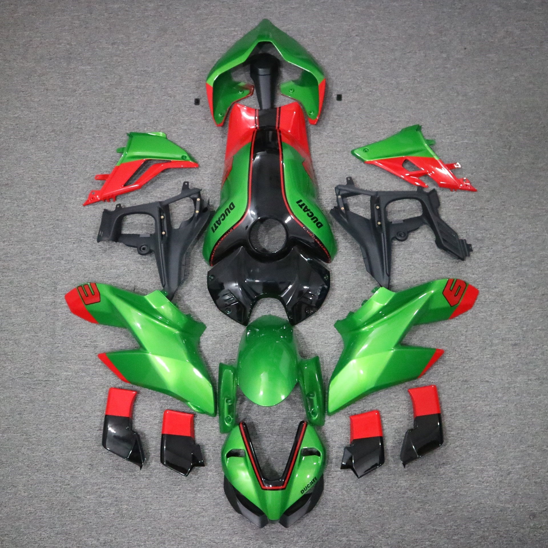 Amotopart 2020-2023 Ducati Street Fighter V4 Green Red Fairing Kit