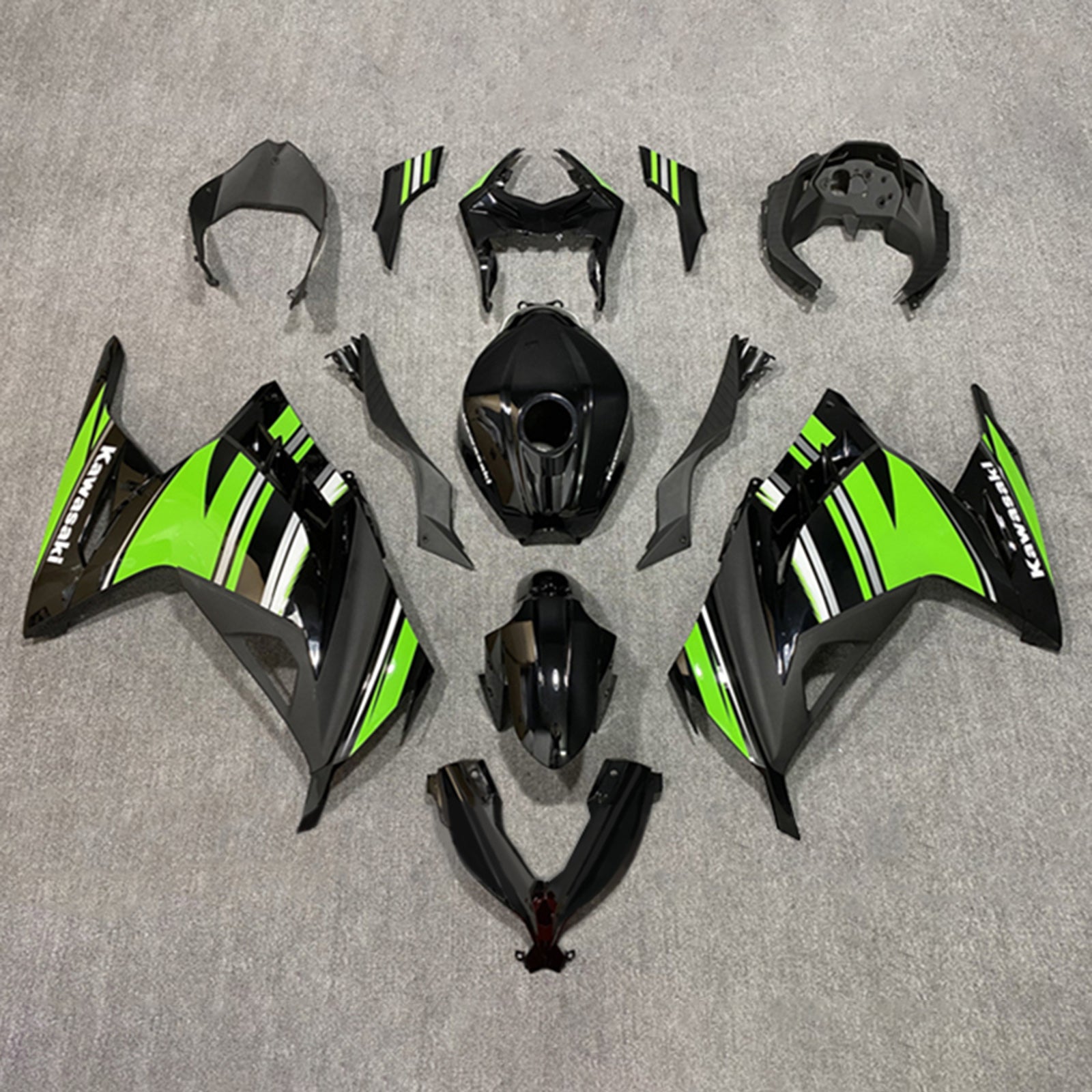 Amotopart 2013-2024 Kawasaki EX300/Ninja 300 ブラック & グリーン スタイル フェアリングキット