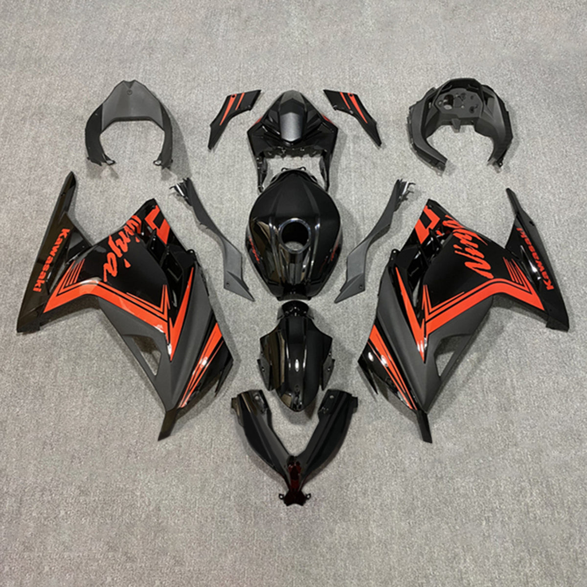 Amotopart 2013-2024 Kawasaki EX300/Ninja300 Schwarz-Rot-Verkleidungssatz