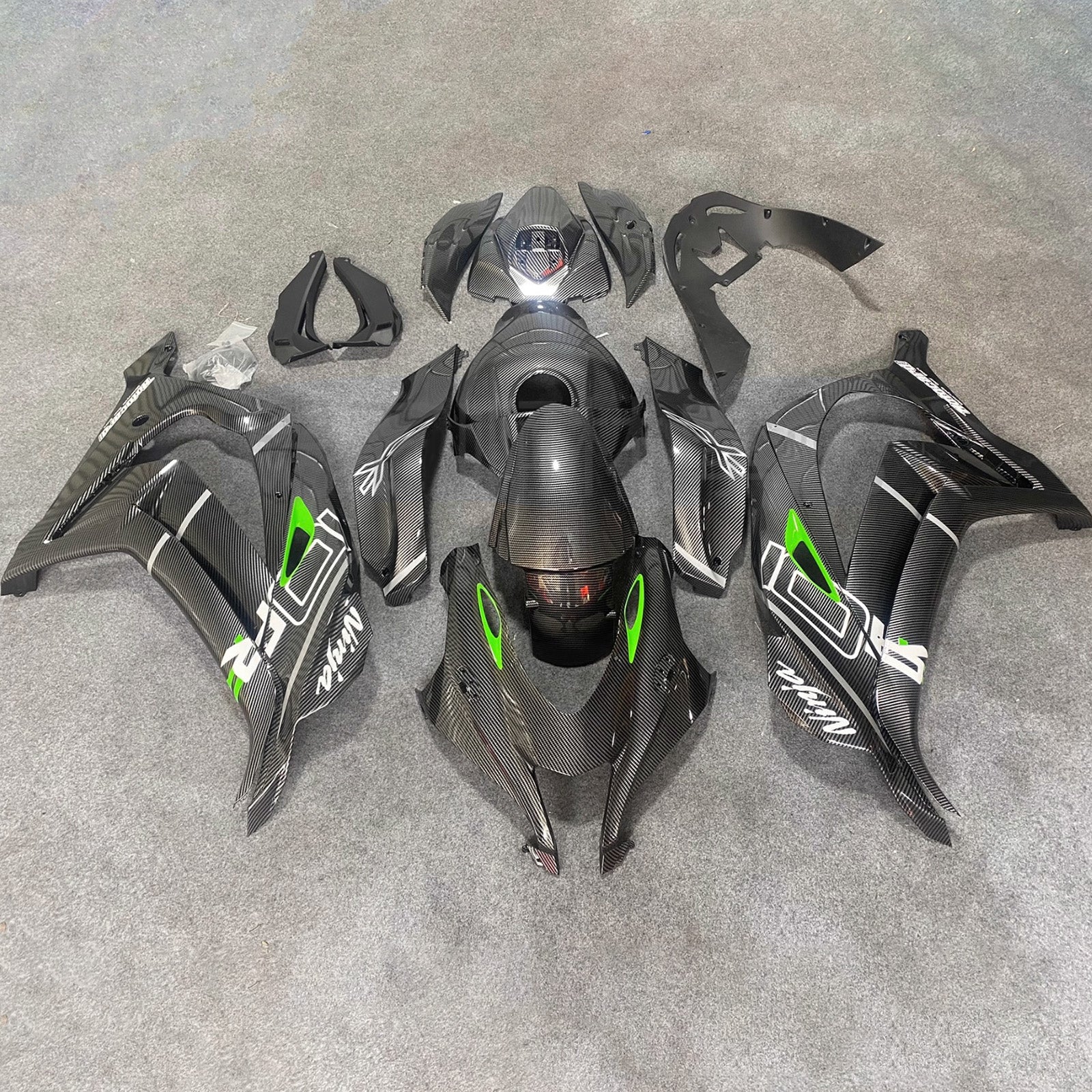Amotopart 2016-2020 Kawasaki ZX10R Black White Green Carbon Fiber Pattern Fairing Kit