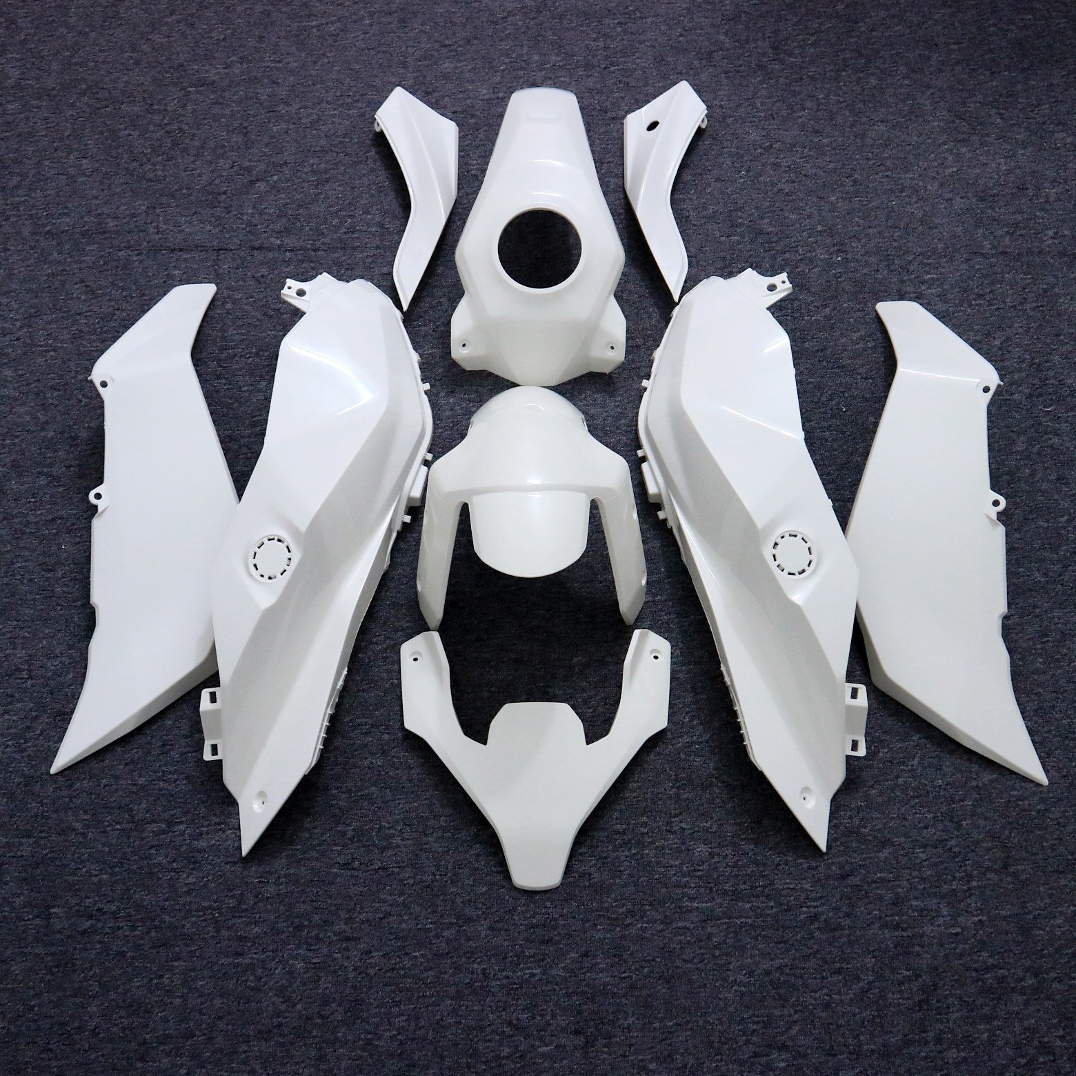 Amotopart 2021-2024 BMW F900XR White Fairing Kit