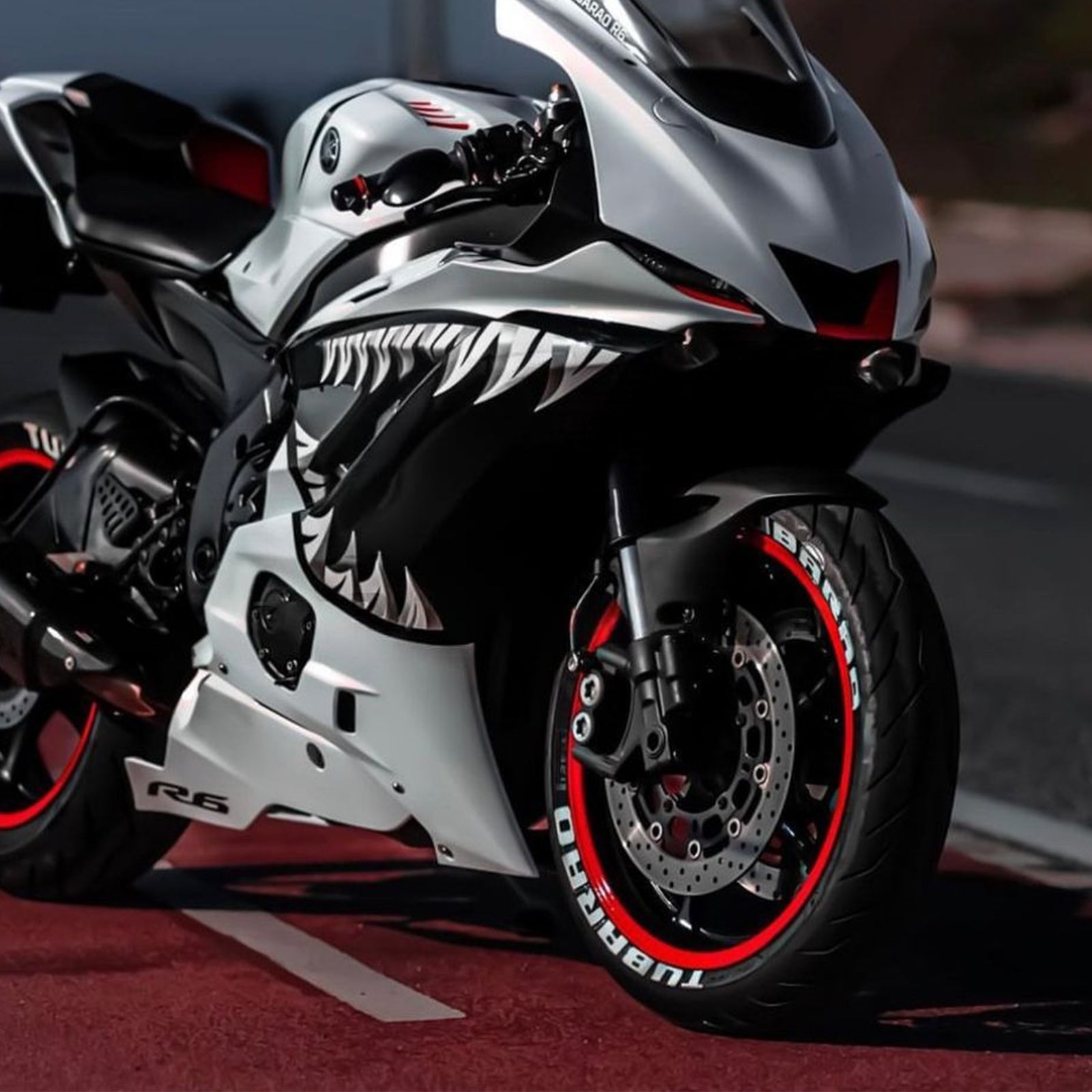 Amotopart 2017-2023 Yamaha YZF-R6 White Black Fairing Kit