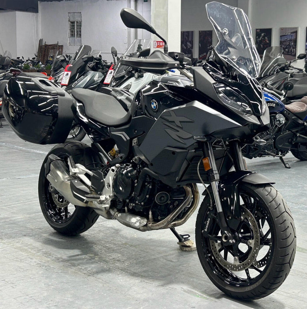 Amotopart 2021-2024 BMW F900XR Black Grey Fairing Kit