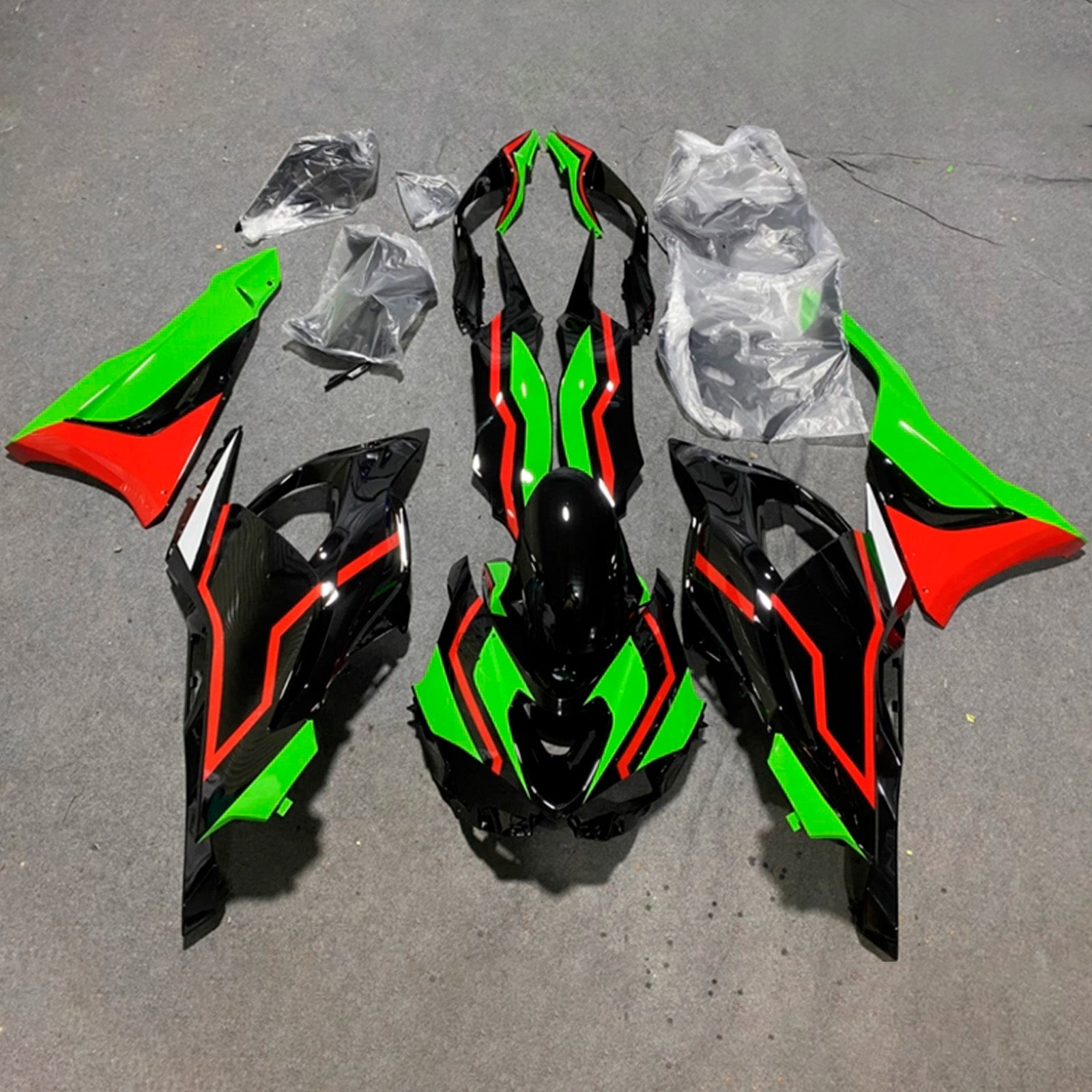 Amotopart 2024-2025 Kawasaki ZX-6R Black Red Green Fairing Kit