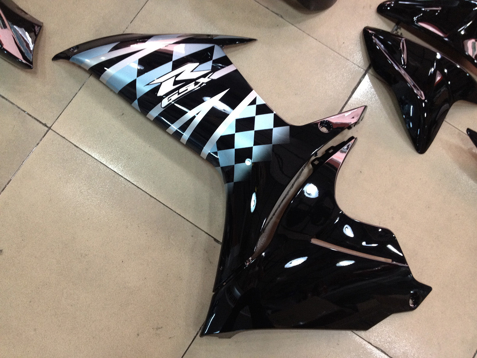 Amotopart 2011-2025 Suzuki GSXR 600/750 Black Fairing Kit