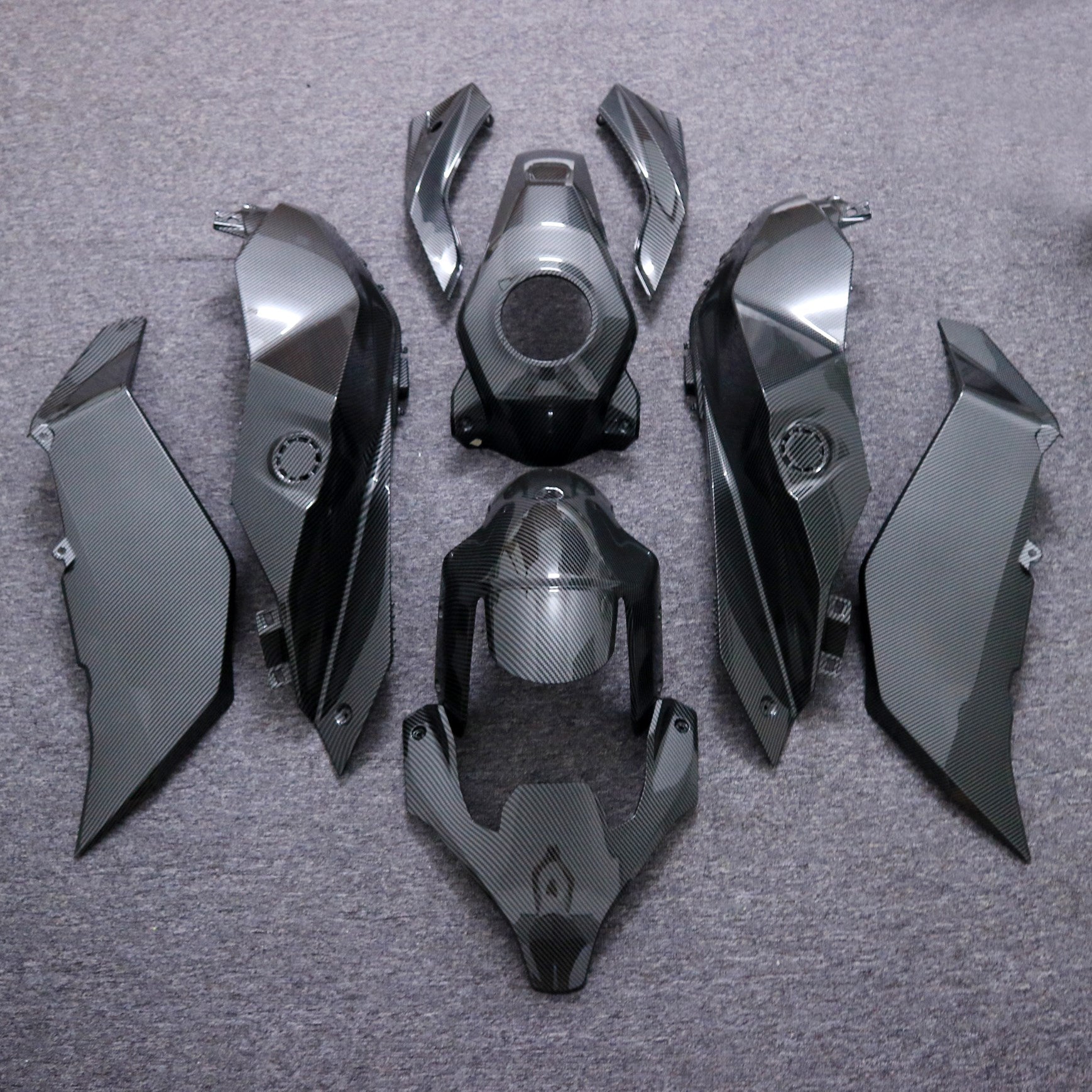 Amotopart 2021-2024 BMW F900XR Carbon Fiber Pattern Fairing Kit
