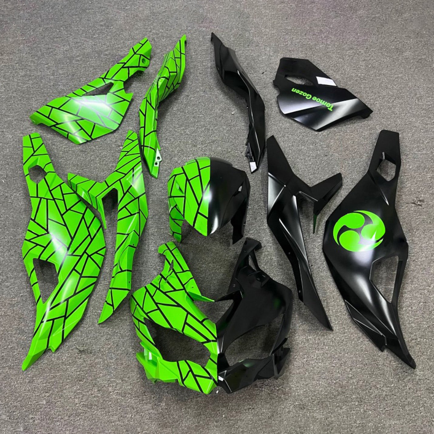 Amotopart 2019-2022 Kawasaki ZX-25R 2023-2024 ZX-4R / ZX-4RR Green Fairing Kit