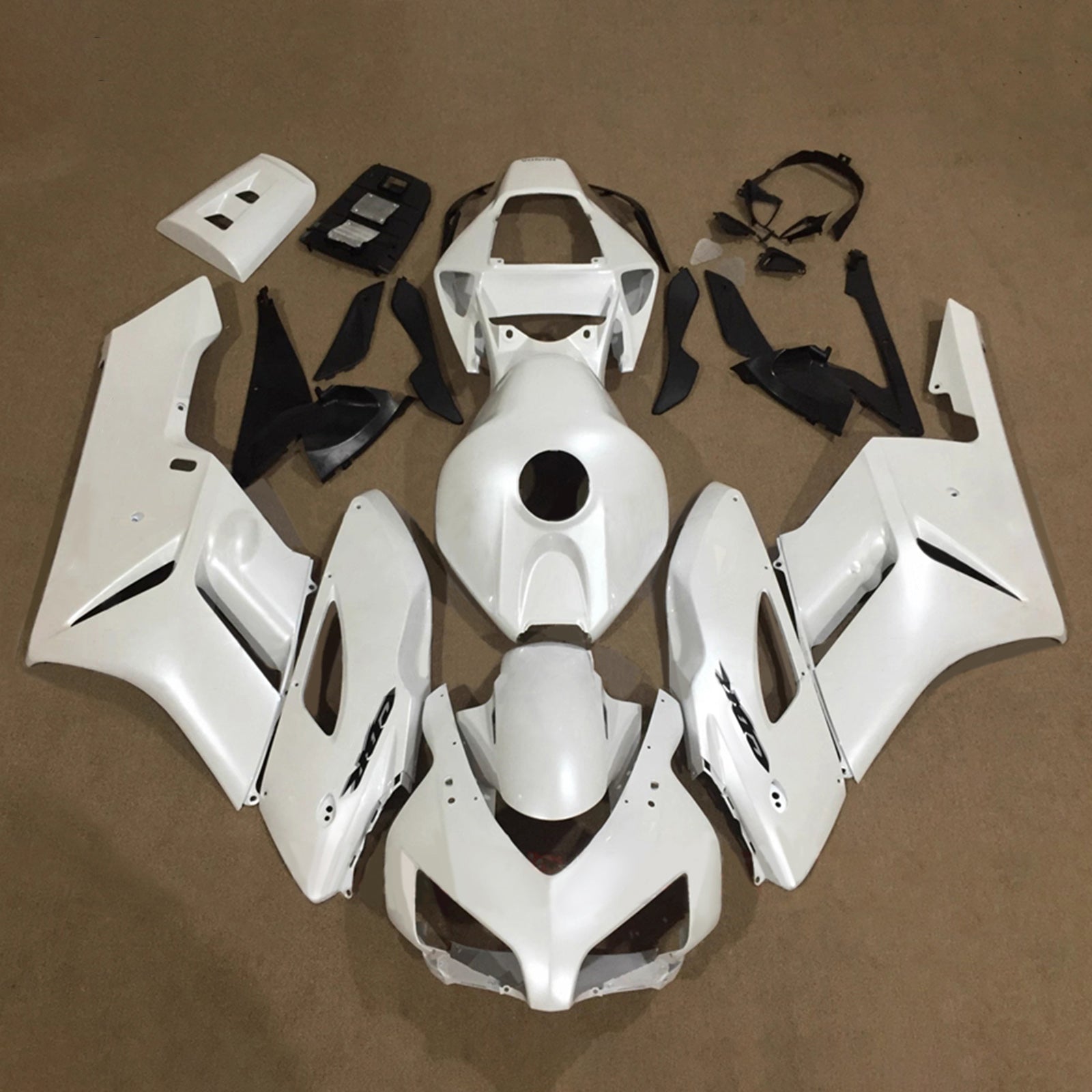 Zestaw białych owiewek Amotopart do Hondy CBR1000RR 2004-2005